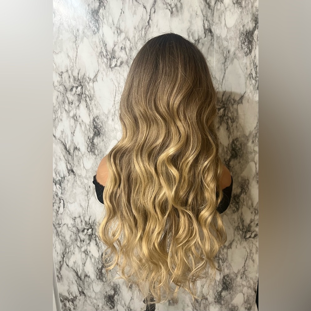 24 Inch Ombre Brown Rooted & Blonde highlights Wavy Hair with bangs  Lon… - Picture 11 of 11